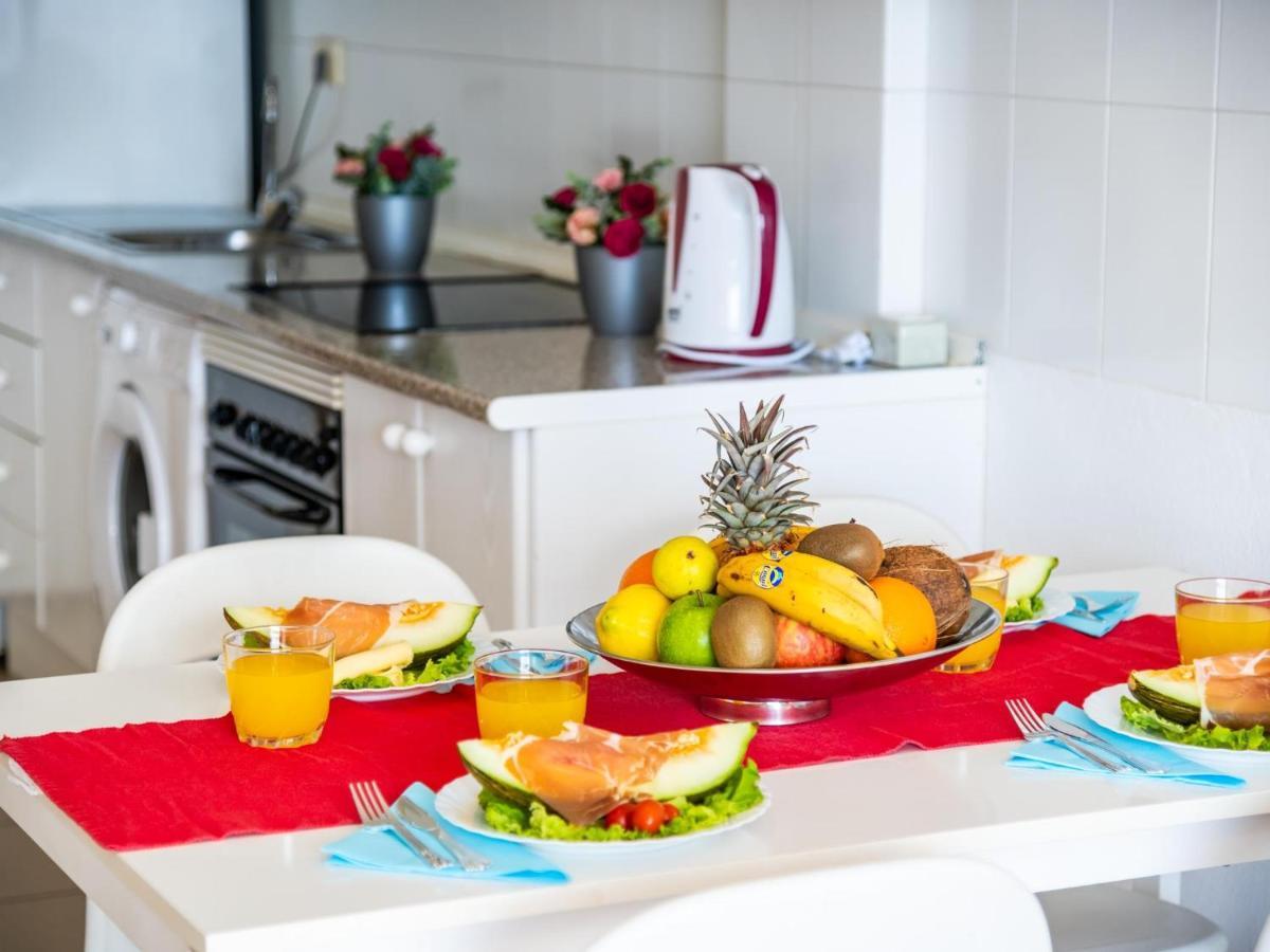 1 1 Beautiful Seafront With Balcony And Wifi Lägenhet Los Cristianos  Exteriör bild