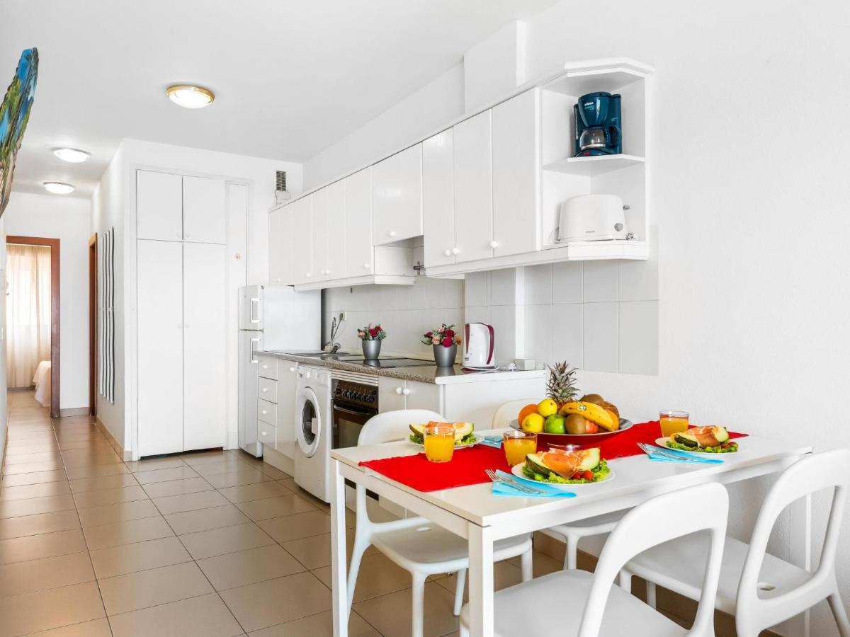1 1 Beautiful Seafront With Balcony And Wifi Lägenhet Los Cristianos  Exteriör bild