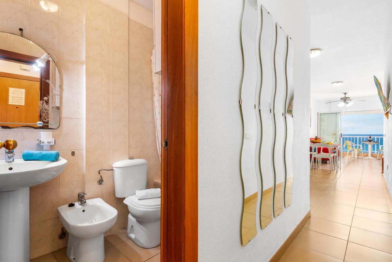 1 1 Beautiful Seafront With Balcony And Wifi Lägenhet Los Cristianos  Exteriör bild